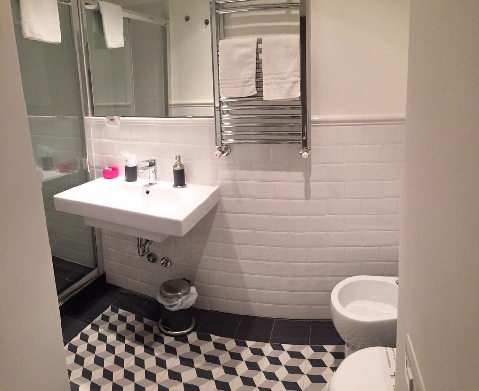 Spazio Cavour Guesthouse Roma Ngoại thất bức ảnh
