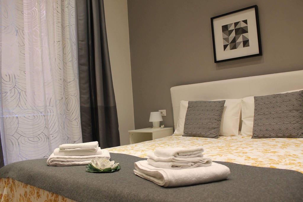 Spazio Cavour Guesthouse Roma Ngoại thất bức ảnh