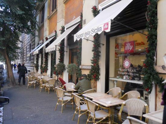 Spazio Cavour Guesthouse Roma Ngoại thất bức ảnh