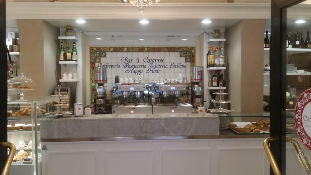 Spazio Cavour Guesthouse Roma Ngoại thất bức ảnh